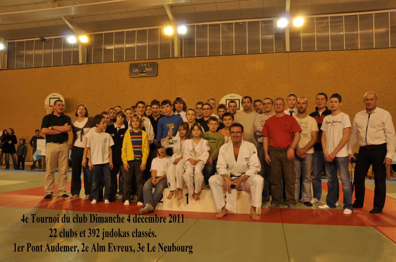 affiche4etournoilight