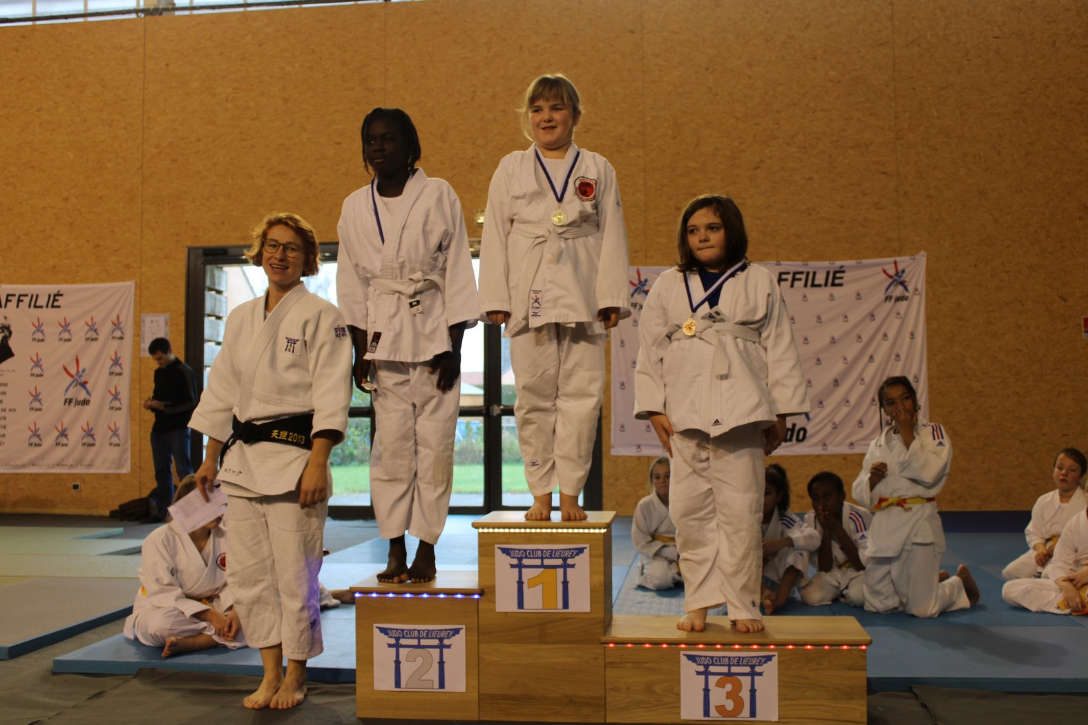 poussines (10) (Copier)