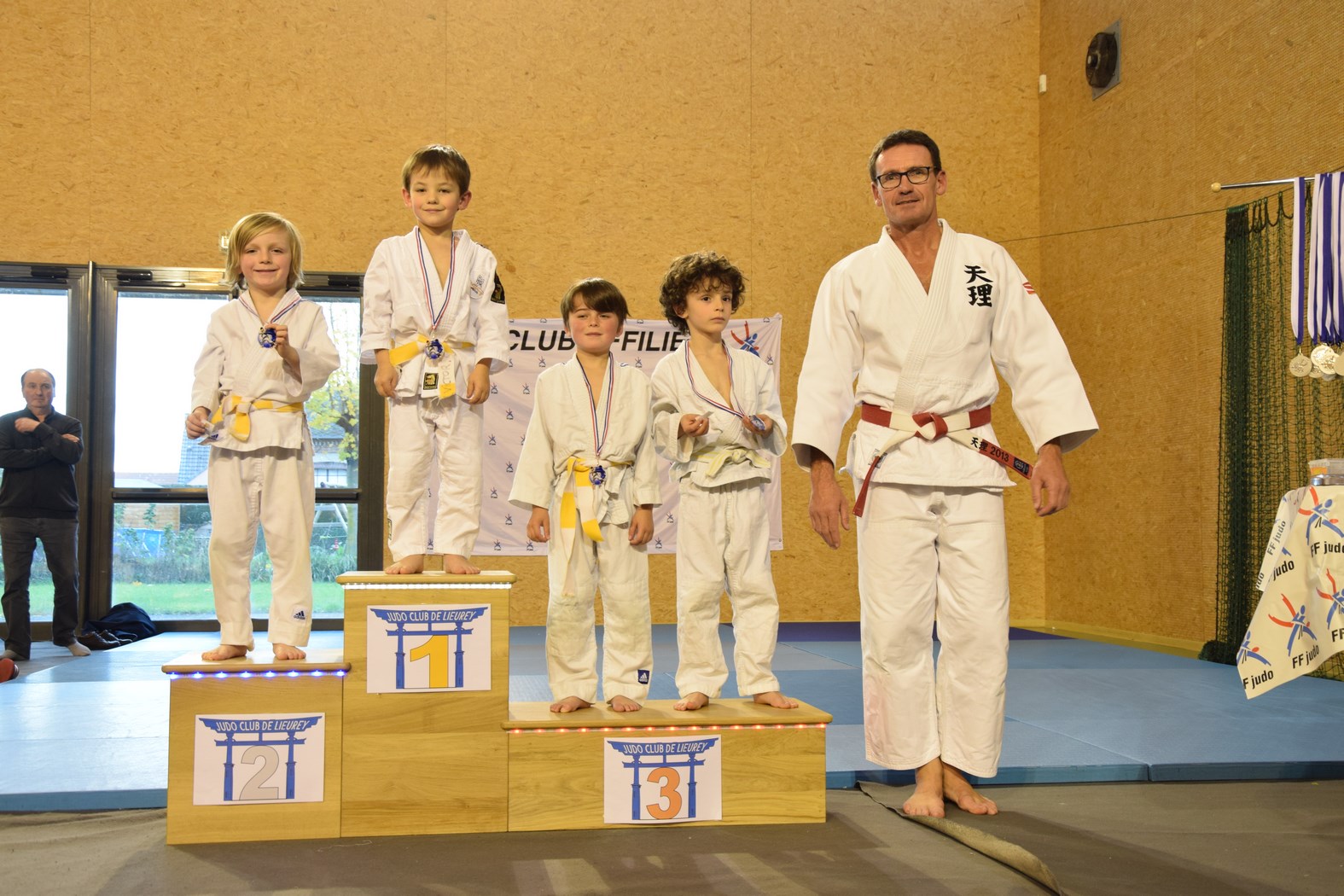 pré-poussins (25) (Copier)