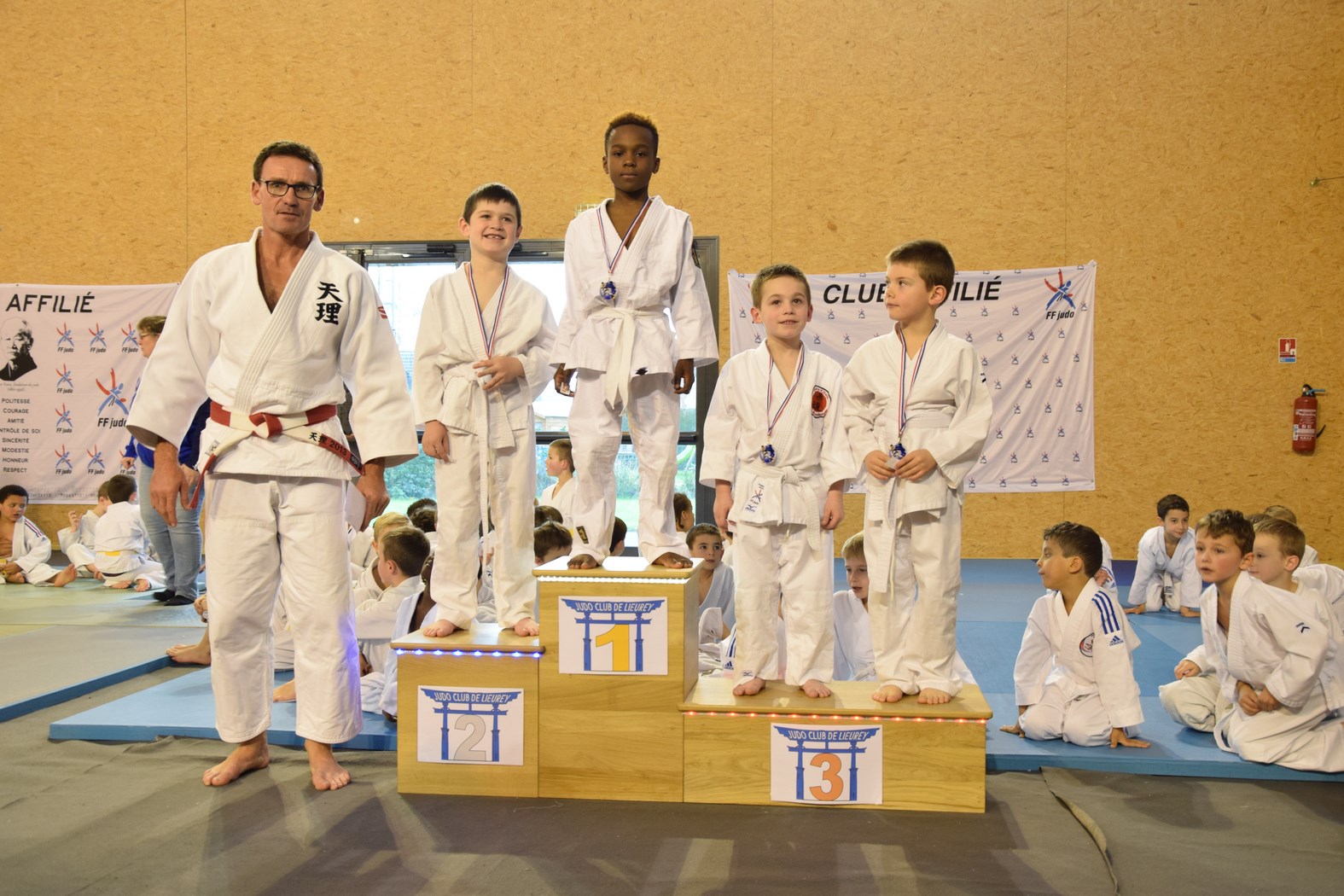 pré-poussins (32) (Copier)