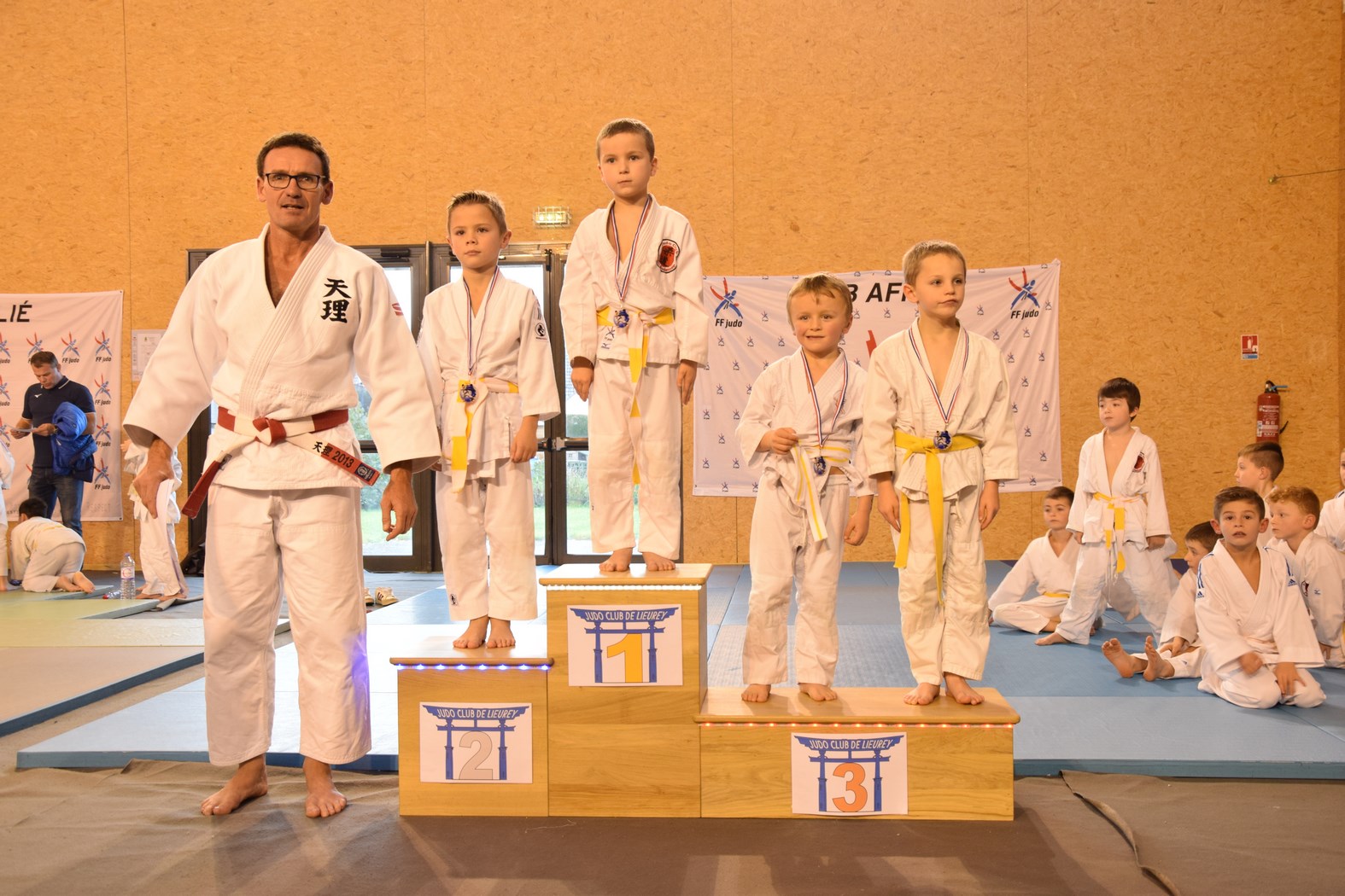 pré-poussins (38) (Copier)